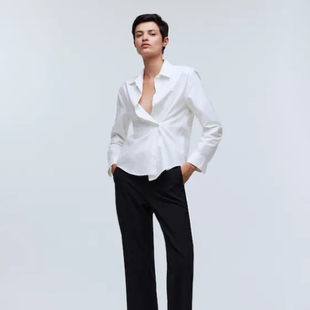 Madewell With-a-Twist Shirt in Oxford